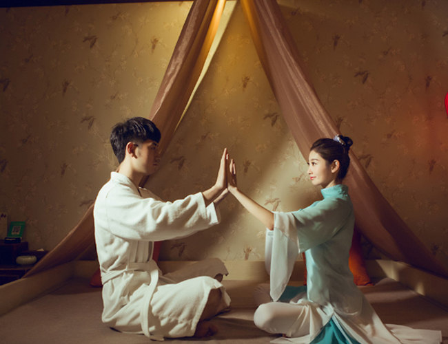 南京雨花台水疗与创造力：当大脑在漂浮中重启